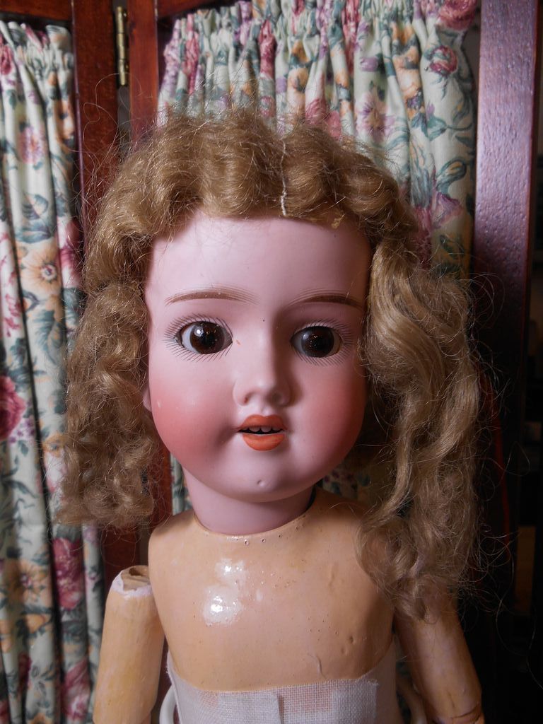 Adorable Antique German Doll-Cutie Pie Adorable Antique German Doll-Cutie Pie