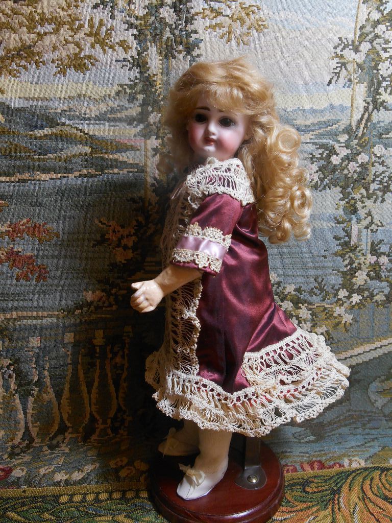 The Sweetest Early Sonneburg Doll-Very French! The Sweetest Early Sonneburg Doll-Very French!