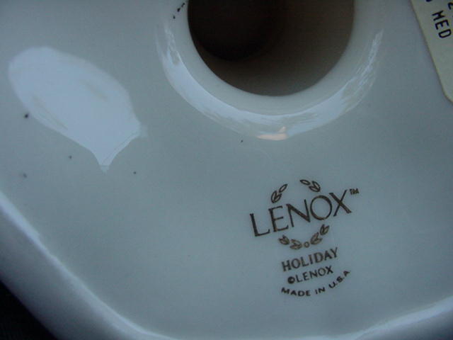 Pair of Lenox Holly & Berry Candlesticks Pair of Lenox Holly & Berry Candlesticks