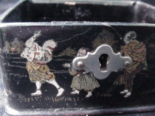 Early Japanese Lacquered Box w Kimono Clad Figures Early Japanese Lacquered Box w Kimono Clad Figures