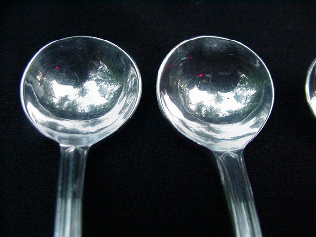 Four English Silverplated Salt Spoons, J.B. Ltd., Sheffield, England, 1934 Four English Silverplated Salt Spoons, J.B. Ltd., Sheffield, England, 1934