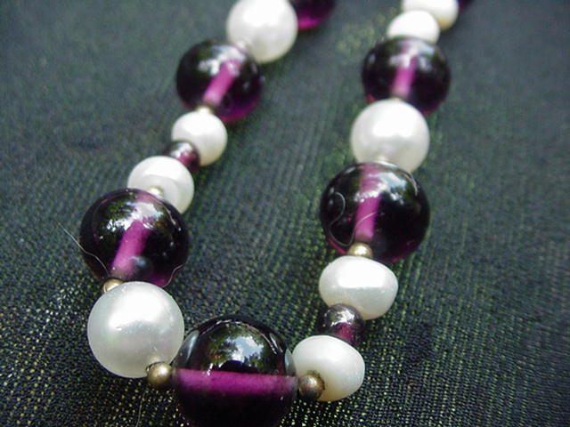 Vintage Necklace, Amethyst-Colored Beads Alternating with Simulated Pearl Beads Vintage Necklace, Amethyst-Colored Beads Alternating with Simulated Pearl Beads