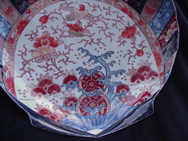 Stunning Shell-Shaped Large Imari Plate, Reds, Blues, Golds Stunning Shell-Shaped Large Imari Plate, Reds, Blues, Golds