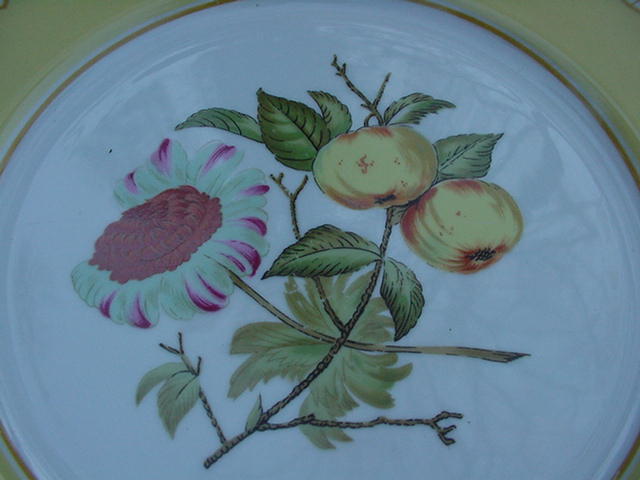 Georges Briard Dinner Plate, Somerset Pattern, Yellow Floral Georges Briard Dinner Plate, Somerset Pattern, Yellow Floral