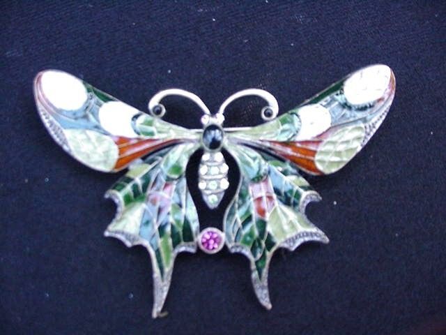 Exquisite Vintage Enamel Butterfly Pin with Colored Rhinestones Exquisite Vintage Enamel Butterfly Pin with Colored Rhinestones