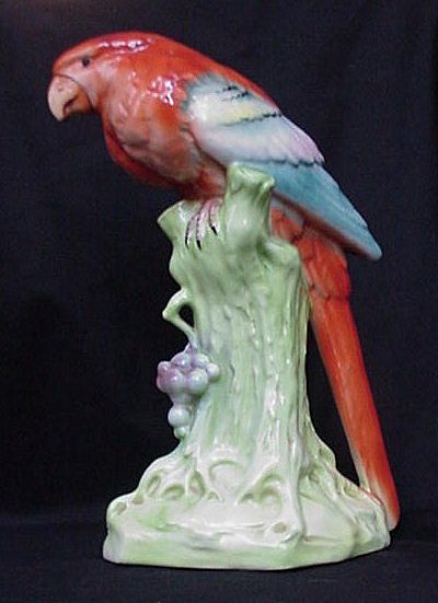 Colorful Vintage Czechoslovakia Parrot Figurine, Tree Trunk Pedestal Base Colorful Vintage Czechoslovakia Parrot Figurine, Tree Trunk Pedestal Base