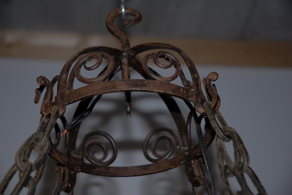 An Antique Finest Quality Wrought Iron 8-light Oval Chandelier, from circa 1910. An Antique Finest Quality Wrought Iron 8-light Oval Chandelier, from circa 1910.