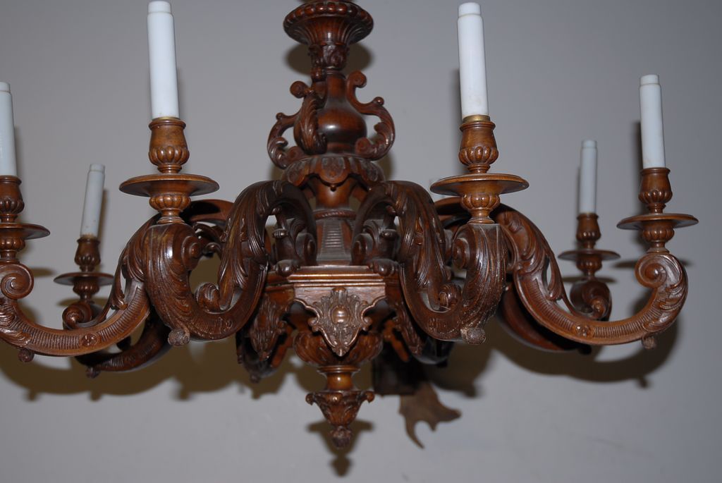 A Beautiful Antique Finest Carved Wood 8-light Chandelier A Beautiful Antique Finest Carved Wood 8-light Chandelier