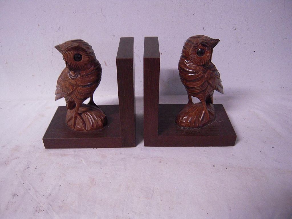 A Pair Antique Fine Carved Wood Black Forest Owl Bookends A Pair Antique Fine Carved Wood Black Forest Owl Bookends