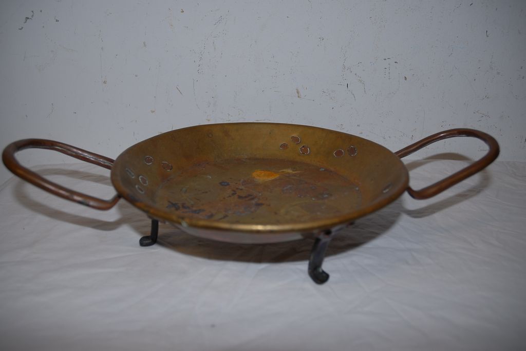 Antique 18thc Brass/Copper Bacon Pan Server. Antique 18thc Brass/Copper Bacon Pan Server.
