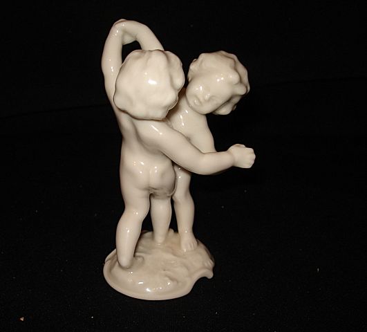 Hutschenreuther 4 3/4" double cherub figure Hutschenreuther 4 3/4" double cherub figure