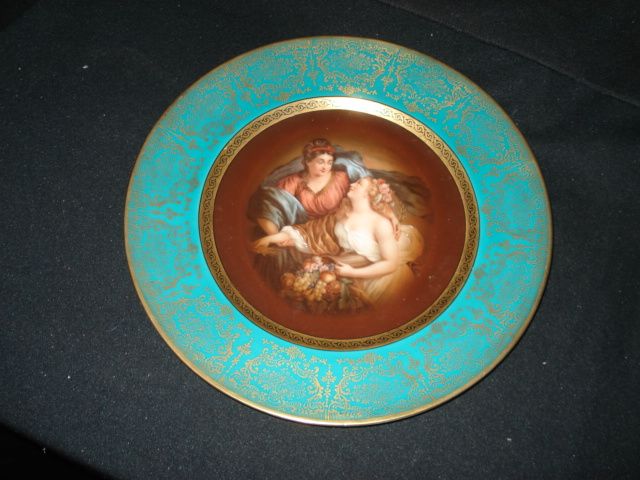 11 1/8" Schumann portrait plate 11 1/8" Schumann portrait plate