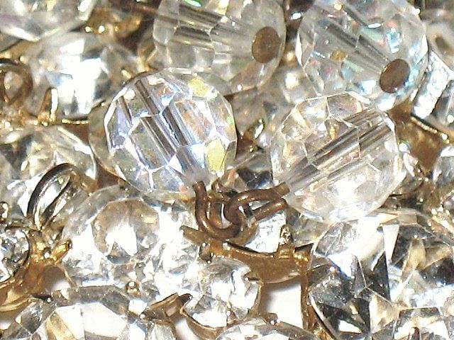 1950s Brilliant D&E Rhinestones with Dangling AB Beads Pin & Earrings Demi 1950s Brilliant D&E Rhinestones with Dangling AB Beads Pin & Earrings Demi