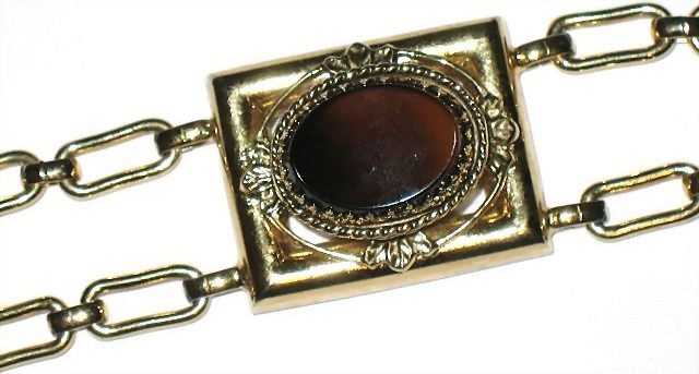 1960s Raised Amber Cab Chain Link Bracelet 1960s Raised Amber Cab Chain Link Bracelet