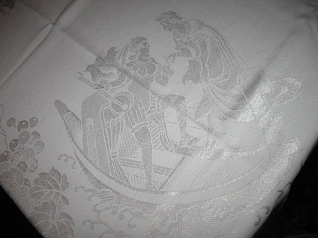 Vintage Damask Linens Lot Tablecloths & Napkins Vintage Damask Linens Lot Tablecloths & Napkins