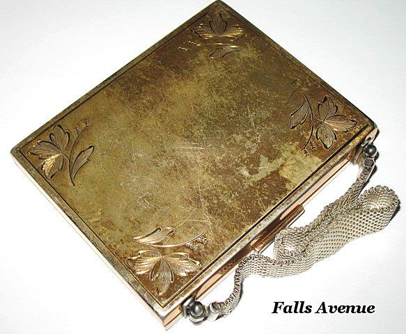 1930s Vintage Vanity Case Agme Switzerland 3 in 1 Powder Compact Cigarette Case & Lipstick Holder 1930s Vintage Vanity Case Agme Switzerland 3 in 1 Powder Compact Cigarette Case & Lipstick Holder