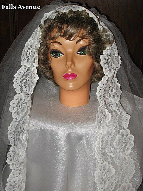 1950s Vintage Bridal Veil & Headpiece Juliet Cap Stunning White Chantilly Lace New Old Stock 1950s Vintage Bridal Veil & Headpiece Juliet Cap Stunning White Chantilly Lace New Old Stock