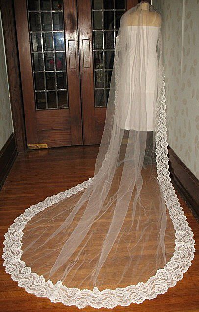 1950s Vintage Bridal Veil & Headpiece Juliet Cap Stunning White Chantilly Lace New Old Stock 1950s Vintage Bridal Veil & Headpiece Juliet Cap Stunning White Chantilly Lace New Old Stock