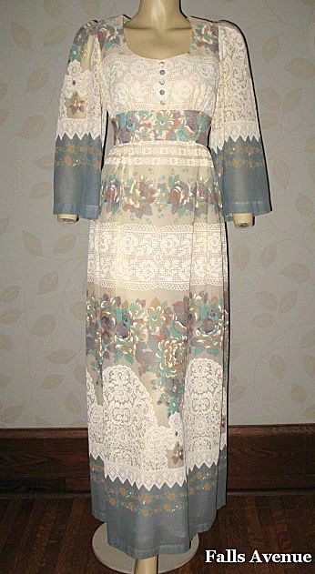 1970s Vintage Maxi Dress Floral Lace Print Mister Howard Inc Size Small 1970s Vintage Maxi Dress Floral Lace Print Mister Howard Inc Size Small