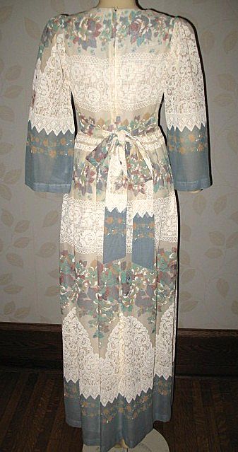 1970s Vintage Maxi Dress Floral Lace Print Mister Howard Inc Size Small 1970s Vintage Maxi Dress Floral Lace Print Mister Howard Inc Size Small