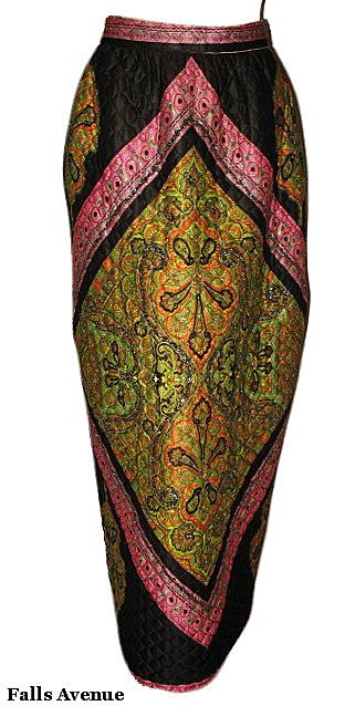 Vintage Hostess Wear Quilted & Sequined Lounging Skirt Size Small Vintage Hostess Wear Quilted & Sequined Lounging Skirt Size Small
