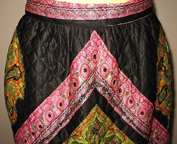 Vintage Hostess Wear Quilted & Sequined Lounging Skirt Size Small Vintage Hostess Wear Quilted & Sequined Lounging Skirt Size Small