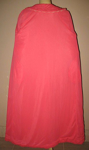 Vintage Robe Sears Roebuck & Co Quilted Pink with Lace Size Small Vintage Robe Sears Roebuck & Co Quilted Pink with Lace Size Small