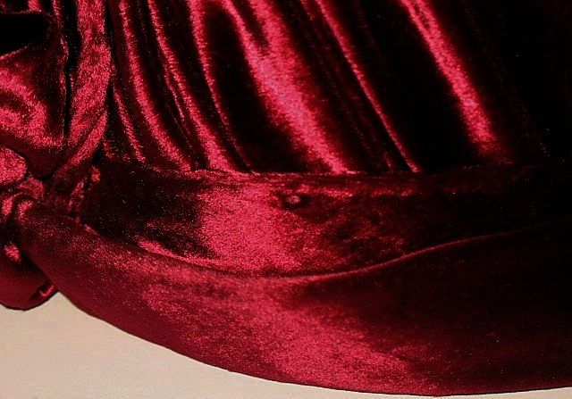 1950s Vintage Whimsical Hat Wine Red Velvet 1950s Vintage Whimsical Hat Wine Red Velvet