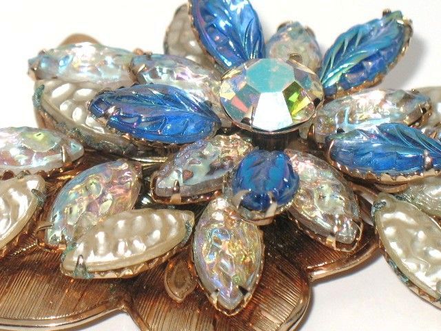 1960s Vintage Blue & White Molded Glass Pin 1960s Vintage Blue & White Molded Glass Pin