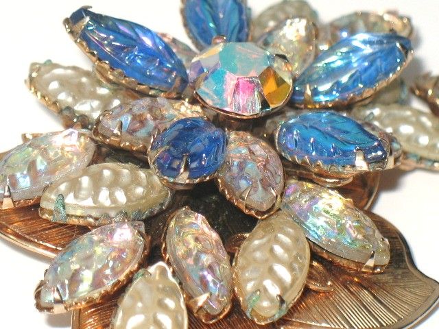 1960s Vintage Blue & White Molded Glass Pin 1960s Vintage Blue & White Molded Glass Pin