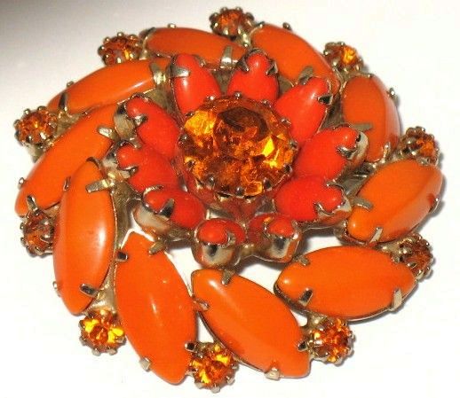 1960s Vintage Orange Glass Pinwheel Brooch 1960s Vintage Orange Glass Pinwheel Brooch