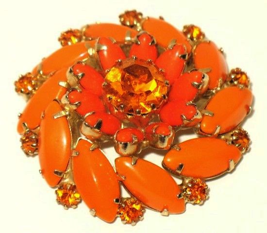 1960s Vintage Orange Glass Pinwheel Brooch 1960s Vintage Orange Glass Pinwheel Brooch