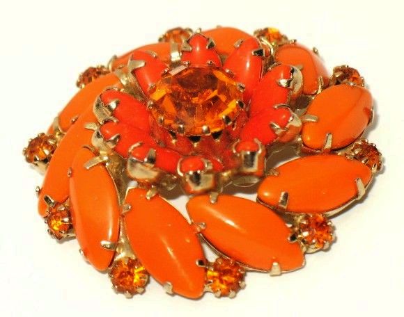 1960s Vintage Orange Glass Pinwheel Brooch 1960s Vintage Orange Glass Pinwheel Brooch