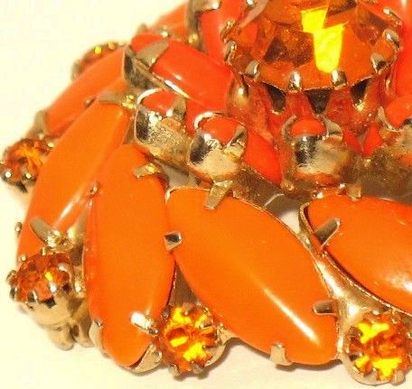 1960s Vintage Orange Glass Pinwheel Brooch 1960s Vintage Orange Glass Pinwheel Brooch