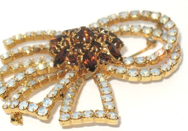 Vintage Costume Jewelry Amber & Opaque Glass Bow Pin Vintage Costume Jewelry Amber & Opaque Glass Bow Pin