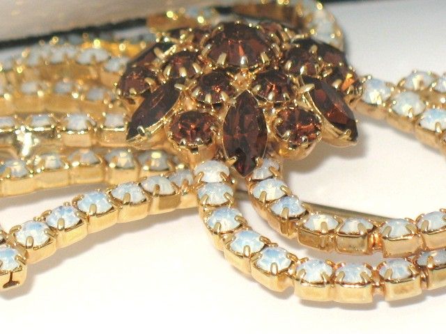 Vintage Costume Jewelry Amber & Opaque Glass Bow Pin Vintage Costume Jewelry Amber & Opaque Glass Bow Pin