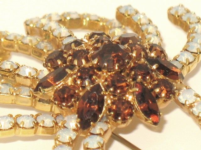Vintage Costume Jewelry Amber & Opaque Glass Bow Pin Vintage Costume Jewelry Amber & Opaque Glass Bow Pin