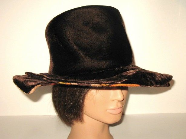 1960s Vintage Brown Plush Hat with Wide Brimmed Floral Print Jacqueline Label 1960s Vintage Brown Plush Hat with Wide Brimmed Floral Print Jacqueline Label