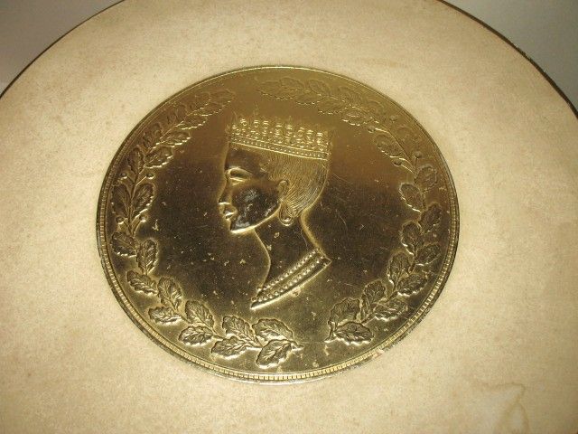 1950s Vintage Revlon Hat Box Display Case 1950s Vintage Revlon Hat Box Display Case