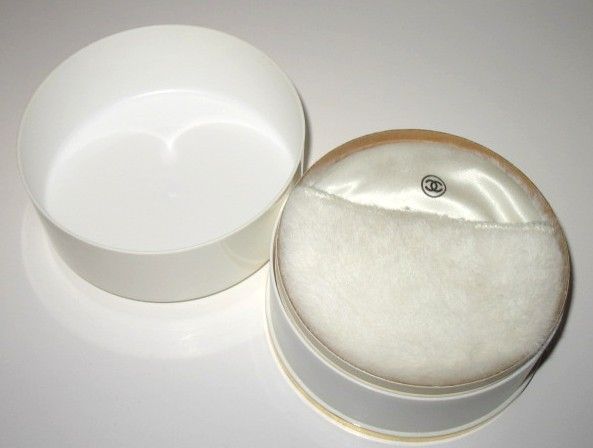 Vintage Chanel No 5 Bath Powder 8oz Container with Puff Vintage Chanel No 5 Bath Powder 8oz Container with Puff