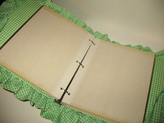 1970s Vintage Green & White Gingham Covered Unused Photo Album 1970s Vintage Green & White Gingham Covered Unused Photo Album