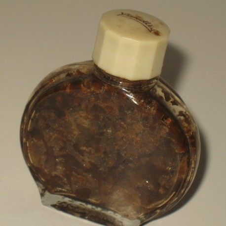 Vintage Yardley Lavender Talcum Powder & Smelling Salts Vintage Yardley Lavender Talcum Powder & Smelling Salts