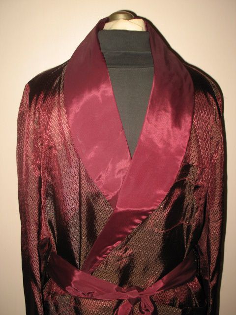 1960s Vintage Men's Dressing Robe or Smoking Jacket Size Medium 1960s Vintage Men's Dressing Robe or Smoking Jacket Size Medium