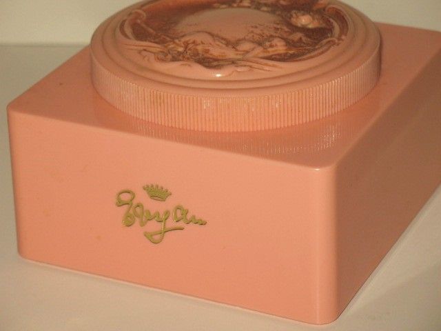 Vintage Plastic Coral Pink Powder Box Lovely Image Vintage Plastic Coral Pink Powder Box Lovely Image