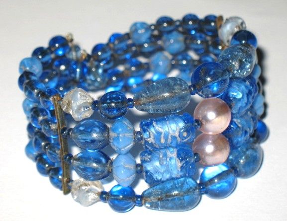 1950/60s Vintage Jewelry Blue Glass Beads & Simulated Pearls Cuff Bracelet 1950/60s Vintage Jewelry Blue Glass Beads & Simulated Pearls Cuff Bracelet