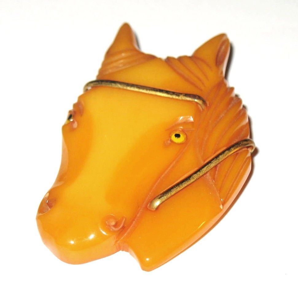 1940s Vintage Butterscotch Bakelite Horse Head Pin 1940s Vintage Butterscotch Bakelite Horse Head Pin