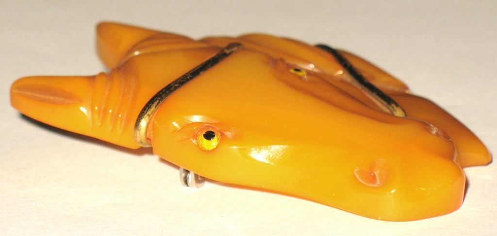 1940s Vintage Butterscotch Bakelite Horse Head Pin 1940s Vintage Butterscotch Bakelite Horse Head Pin