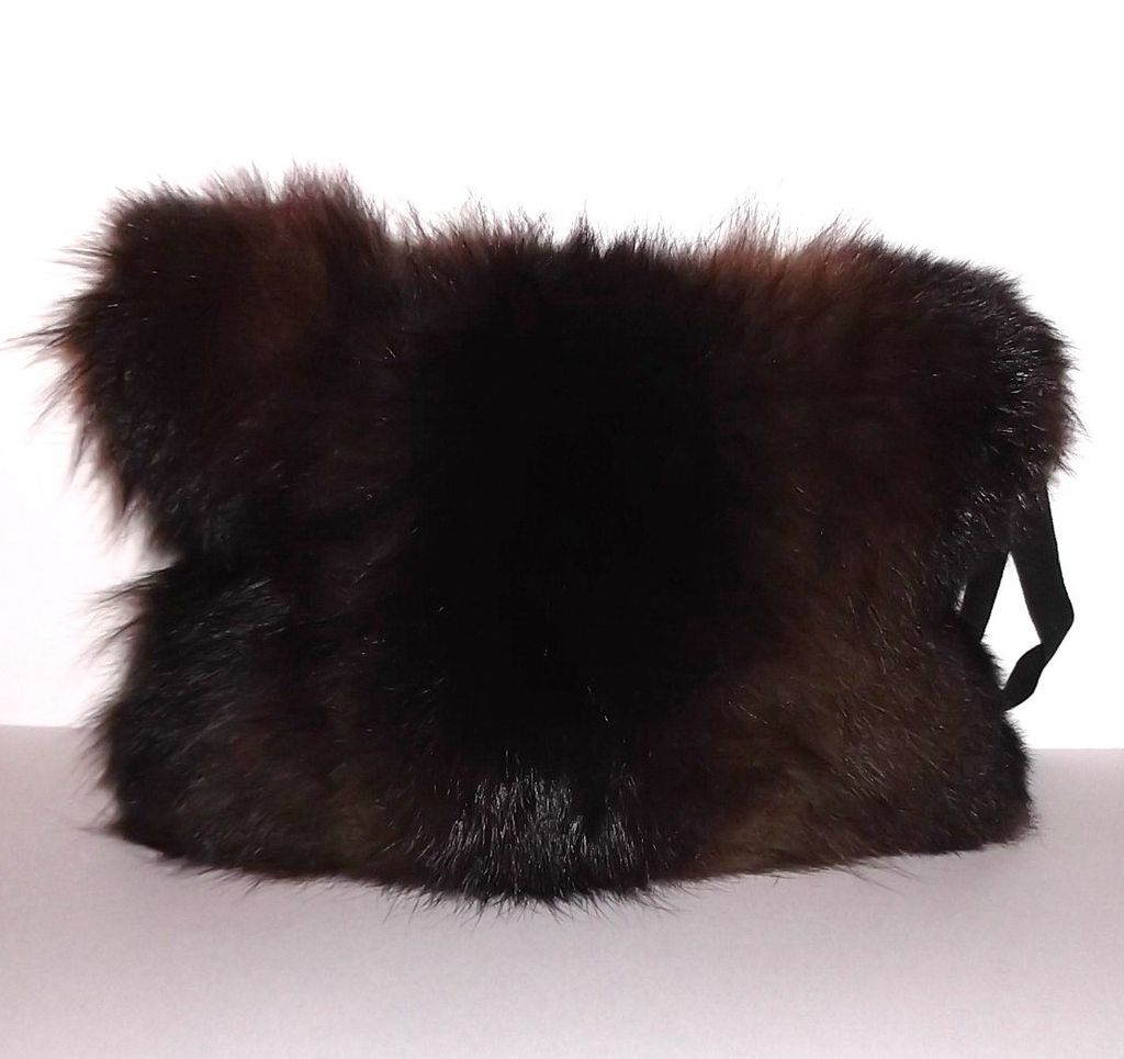 1940s Vintage Brown Beaver Muff Purse 1940s Vintage Brown Beaver Muff Purse