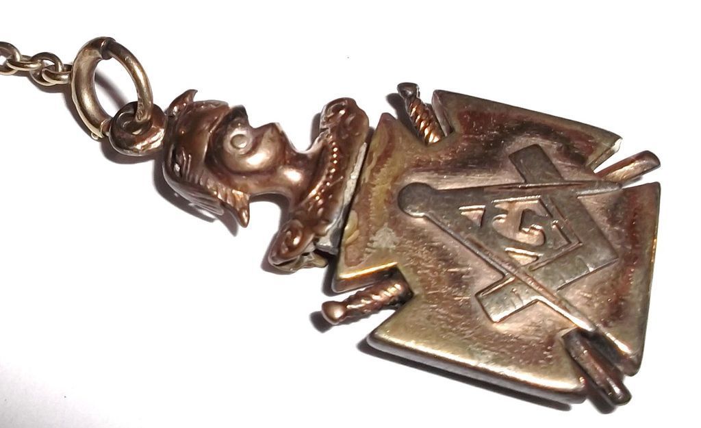 Vintage Masonic Pendant on 10K Gold Fob Chain Vintage Masonic Pendant on 10K Gold Fob Chain