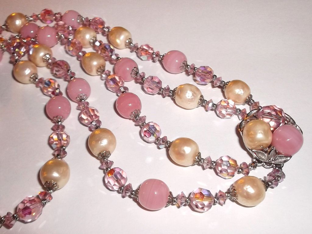 1960s Vintage Signed Sherman Pink Crystal Beads & Simulated Pearls Two Strand Necklace & Earrings Demi 1960s Vintage Signed Sherman Pink Crystal Beads & Simulated Pearls Two Strand Necklace & Earrings Demi